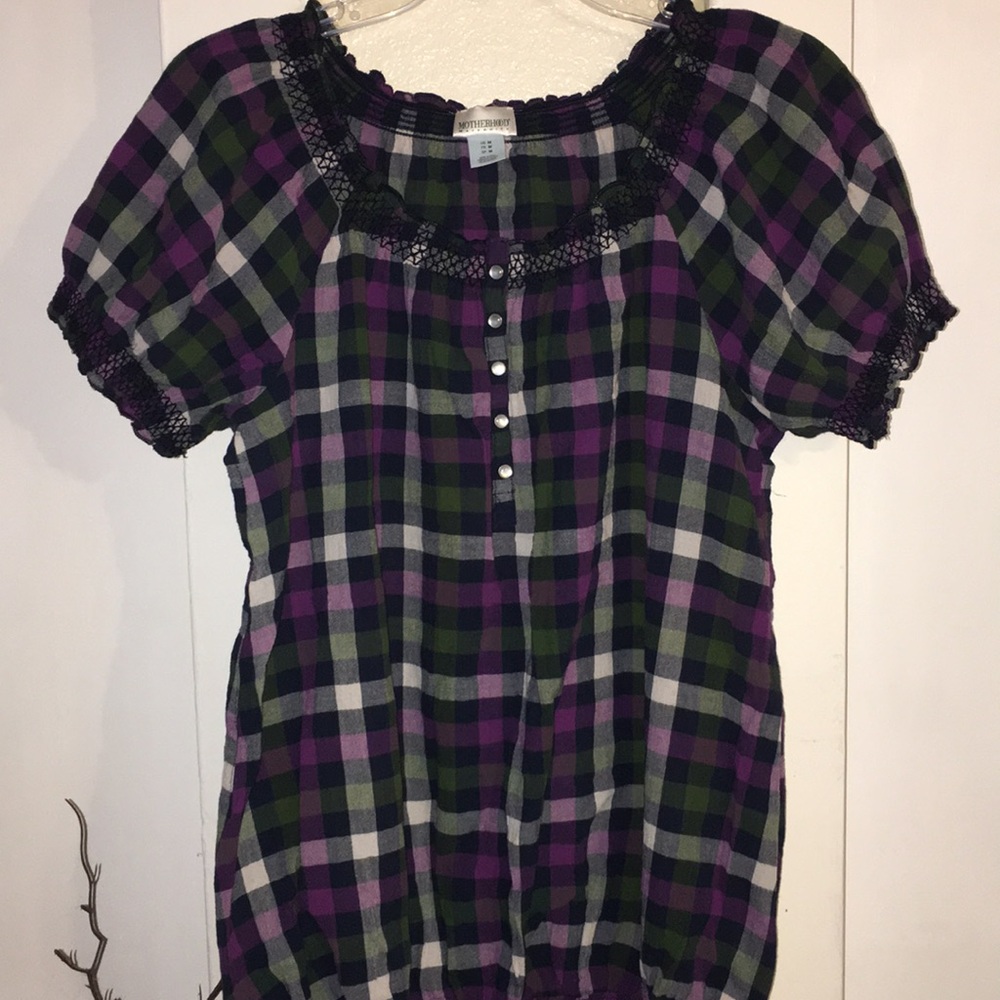 Plaid tunic maternity top by motherhood maternity